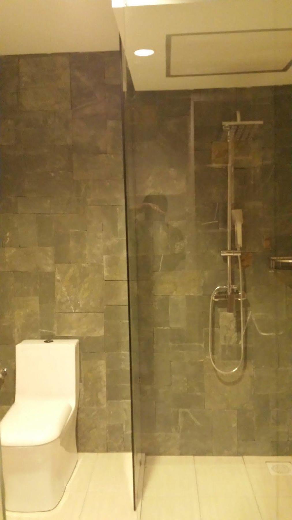 Tribeca Suites Kuching Esterno foto